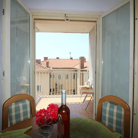 Apartment - City Centre *